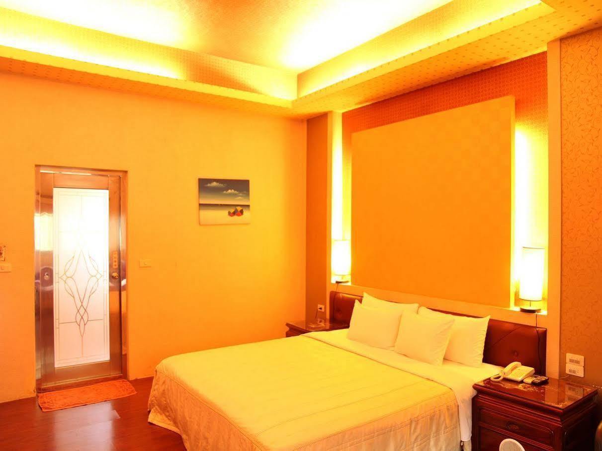 Fukun 5 Motel Джиаоси Екстериор снимка