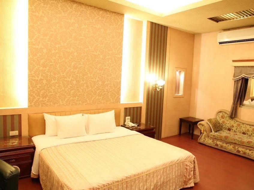 Fukun 5 Motel Джиаоси Екстериор снимка