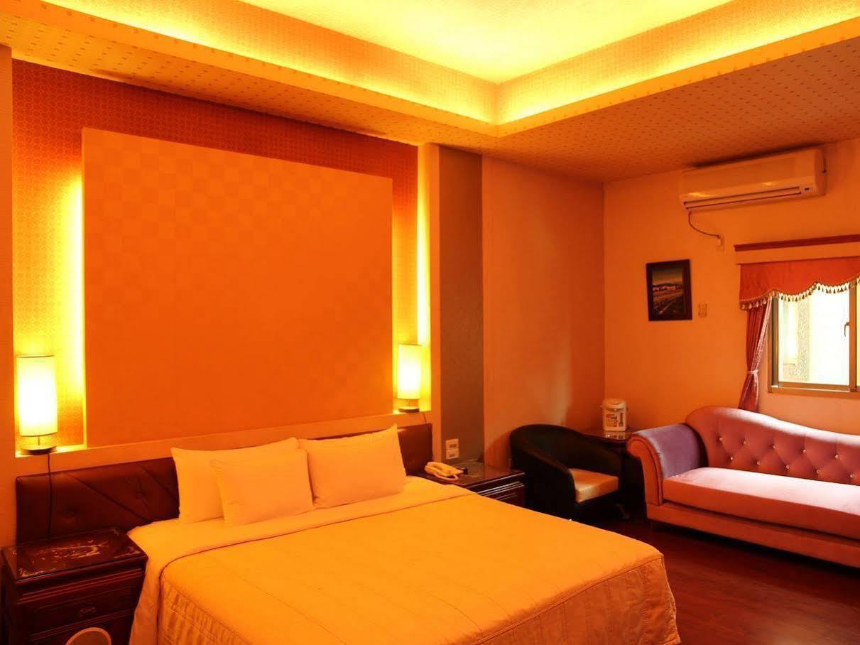 Fukun 5 Motel Джиаоси Екстериор снимка
